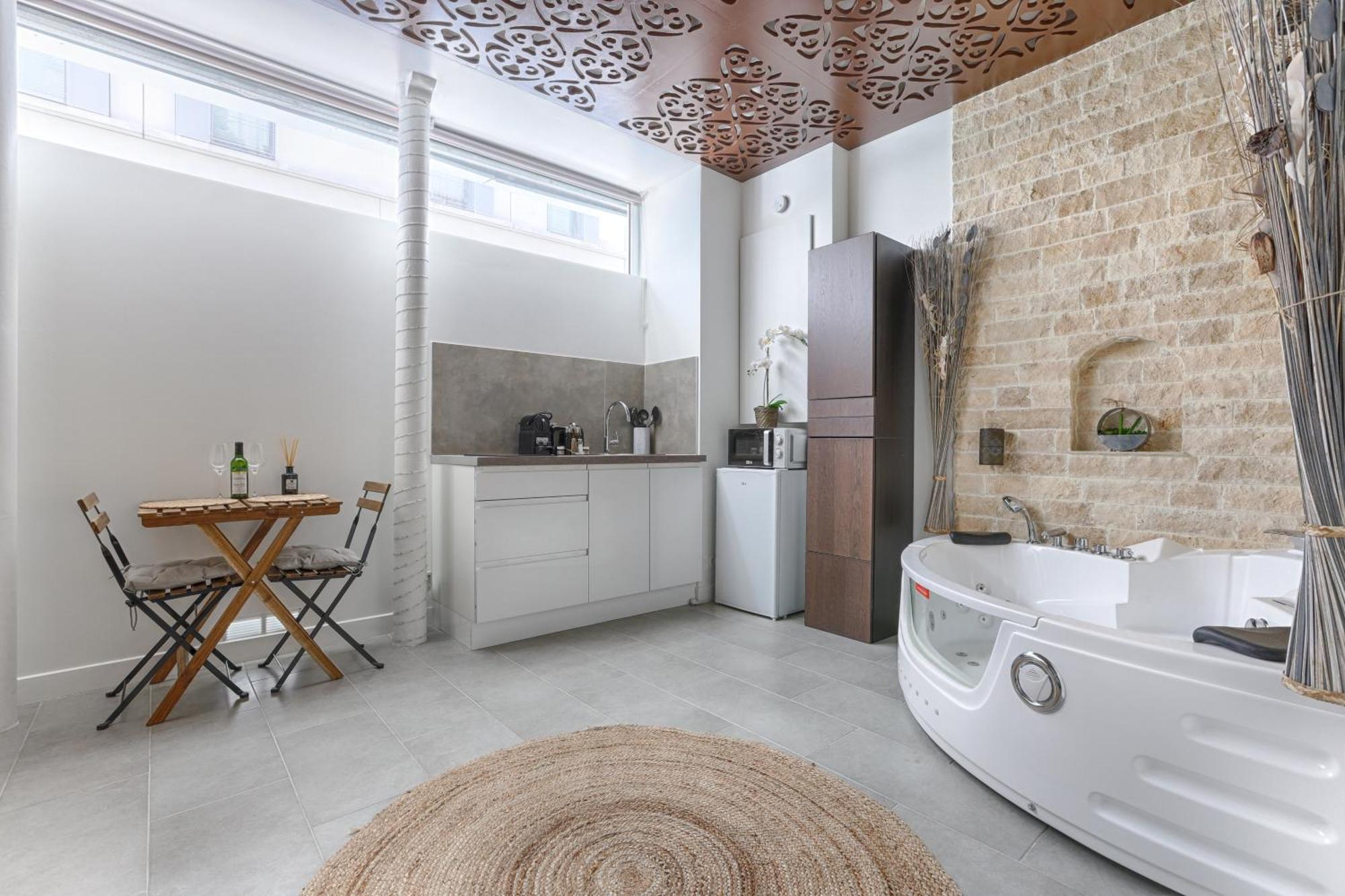 Mykeypers - Lovely Studio With Jacuzzi Paříž Exteriér fotografie